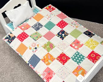 Colcha de retazos hecha a mano para muñecas, ropa de cama en miniatura, pañuelo de tocador – Tela de verano color frambuesa
