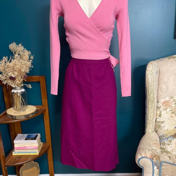 Women Magenta Rib Pencil Skirts