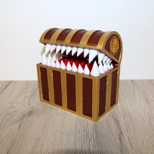 Mimic Treasure Chest: D&D Biting Figurine