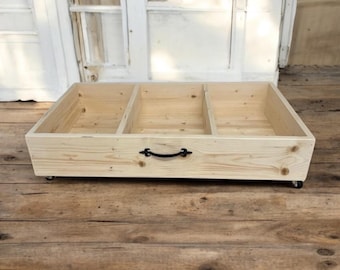 Underbed Storage Unit on Wheels With Metal Handle / under sofa / under sofa