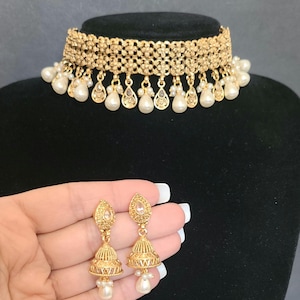 Gold Look Choker Set: Punjabi Brautschmuck mit Tikka