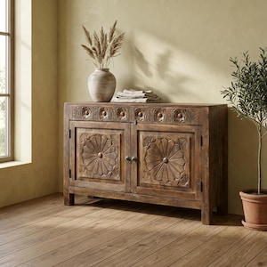 Sideboard hoch