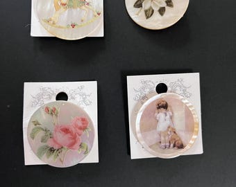 Vintage high end Mother of Pearl Buttons