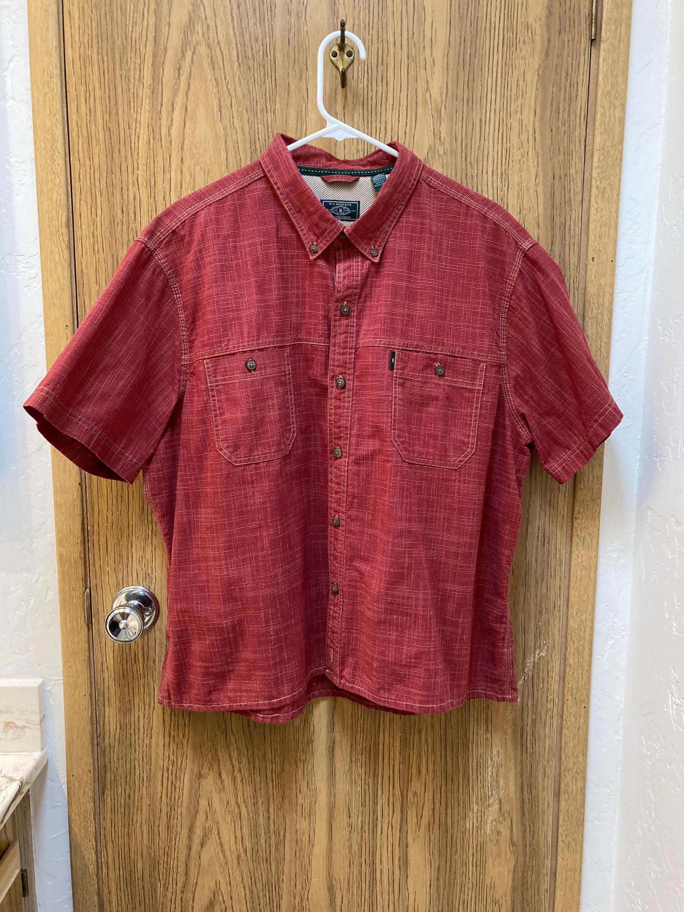 GH Bass Men's Shirt Short Sleeve 2XL Red Hiking Fishing Button Up 2 Pockets Vented
