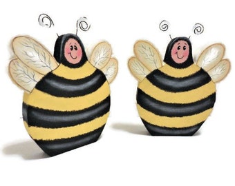 Honey Bee Shelf Sitter | Tiered Tray Decor
