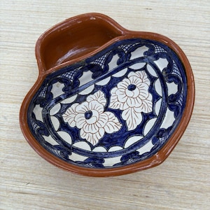 Hand-painted Portuguese Pottery Clay Terracotta Olive Dish Olaria Carrilho Lopes