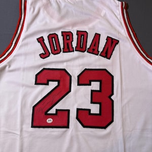 Michael Jordan Signed Chicago Bulls Jersey with COA