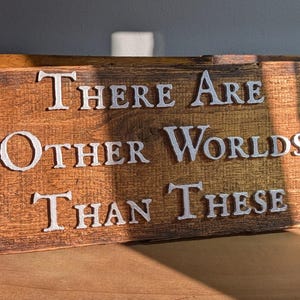 Er zijn andere werelden dan deze - Houten bord Donkere toren - Stephen King Decor