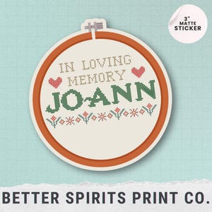 Pegatina de vinilo "En memoria de Joann", pegatina de manualidades, pegatina divertida, regalo para crocheter, regalo para tejedores, regalo para artesanos, pegatina de costura