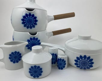 Hutschenreuther 'Novum 65' porcelain kitchenware, West Germany 1960s, featuring the iconic blue floral design on white porcelain.