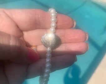 Silver Clam Seashell in Fine Solid Silver, Freshwater white Pearl stretchy Bracelet, Rolls right on! Easy on and off! 8 inch