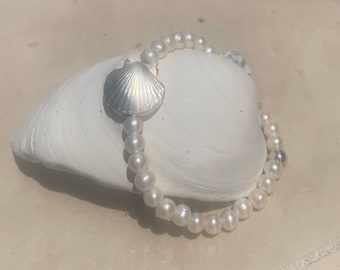 Silver Shell Scallop in Fine Solid Silver, Freshwater Pearl stretchy Bracelet, Rolls right on! Easy on and off!  Size: 8 inches