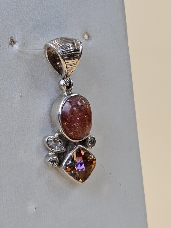 Gemstone White and Ecstatic Topaz and Sunstone Pe… - image 7