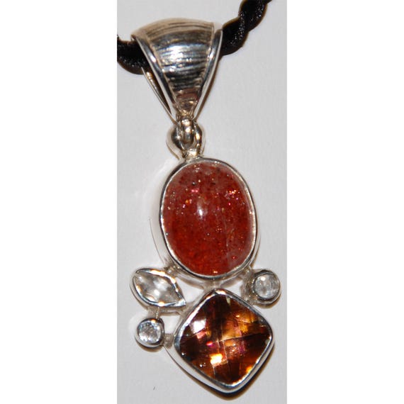 Gemstone White and Ecstatic Topaz and Sunstone Pe… - image 1