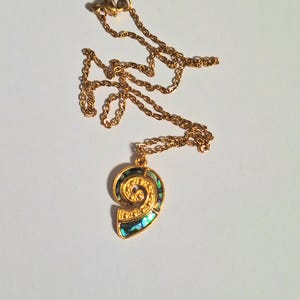 stainless steel necklace with shell pendant