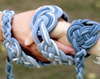 Custom braided Handfasting Cord: Gradient Braid with Celtic Nine Knots – Customizable Colors