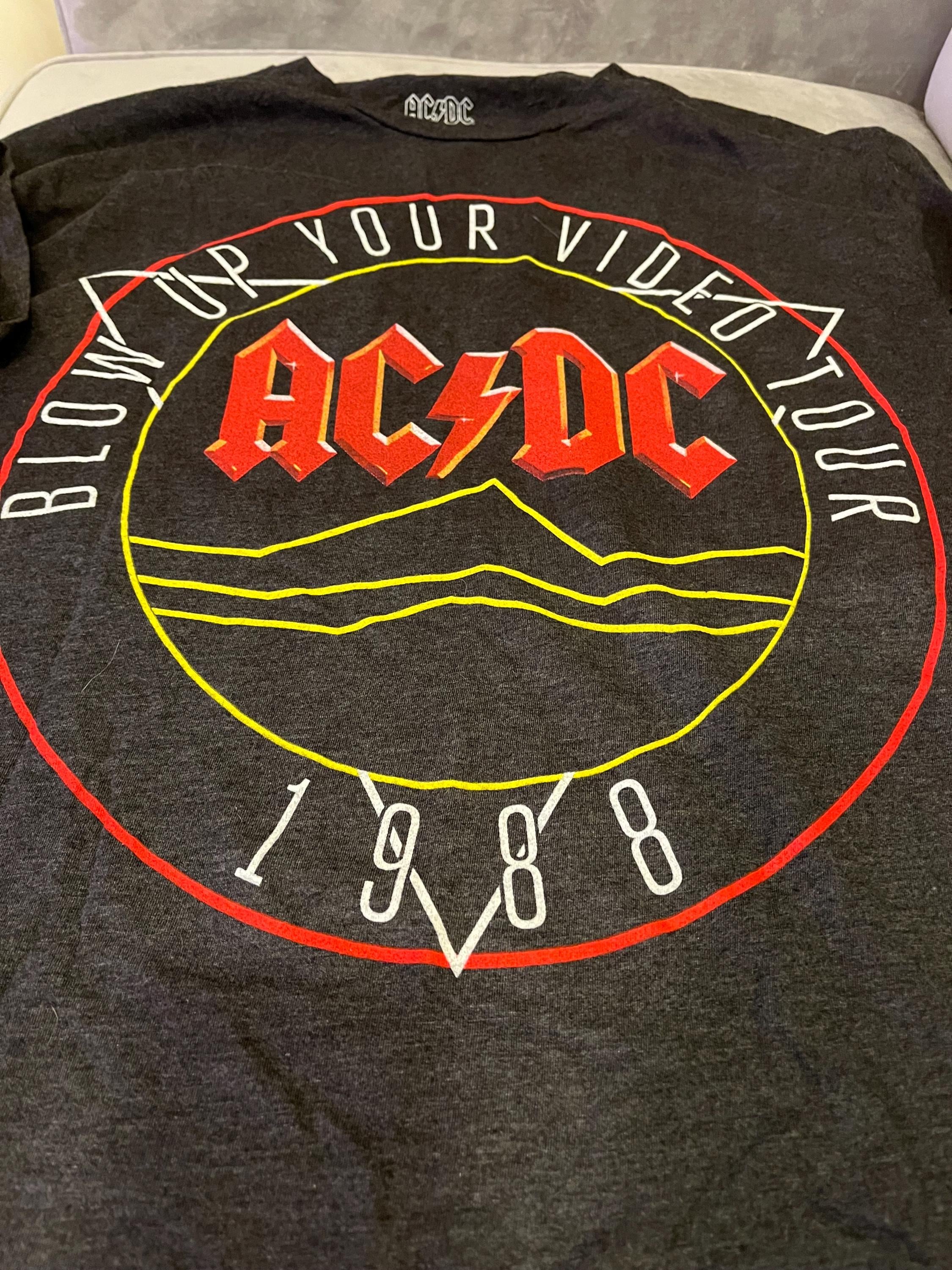 Vintage inspired Style AC DC 1988 Blow Up Your Video Tour TShirt Classic Roc