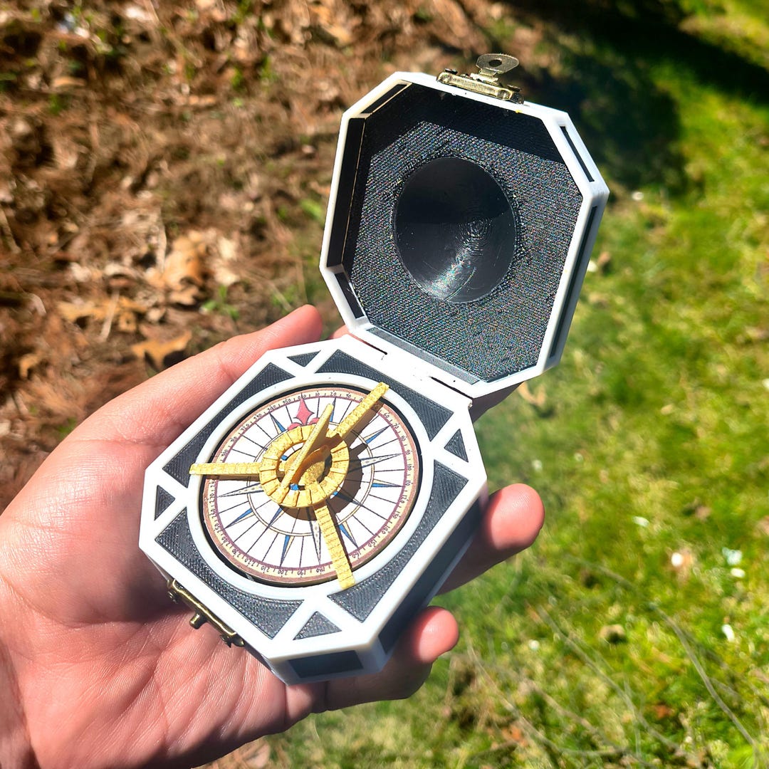 Jack Sparrow Compass 3D Model - Pirates of the Caribbean Prop - Etsy