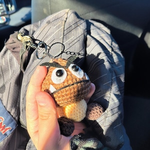 Goomba (MarioBros)amigurumi-sleutelhanger