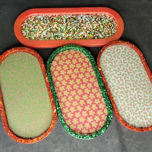 Christmas Dish, Trinket Dish, Trinket Tray, Resin Dish, Jewelry Dish, Jewelry Tray, Handmade Tray, Candy Dish, RTS, Ready to ship