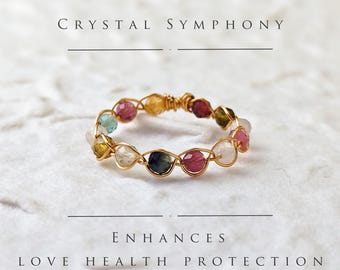 Anillo de cristal chapado en oro de 14 quilates: banda de alambre con piedra multicolor