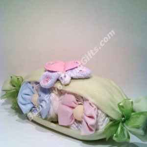 Very Cute Peas In A Pod Diaper Cake - Centerpiece or Gift for Baby Shower