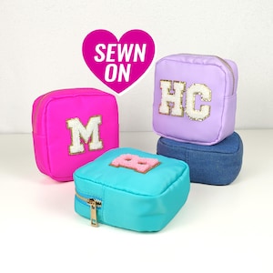 Bolsa de cosméticos pequena costurada, mini bolsa de maquiagem de nylon personalizada, chenille, letra inicial personalizada, patch de nome, estojo de batom de viagem, bolsa de higiene pessoal