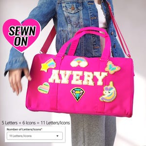 Bolsa de lona personalizada con parches cosidos Bolsa de lona de nailon personalizada Parches de chenilla con letras iniciales para el nombre Bolsa para pasar la noche en el gimnasio Bolsa de baile