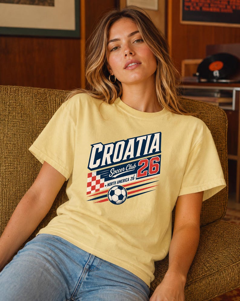 Croatia Soccer Shirt, Croatia 2026 Shirt, Croatian Football Tee, Soccer Club Supporter T-Shirt Bild 2