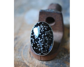 Ring aus schwarzem Käfer-Obsidian