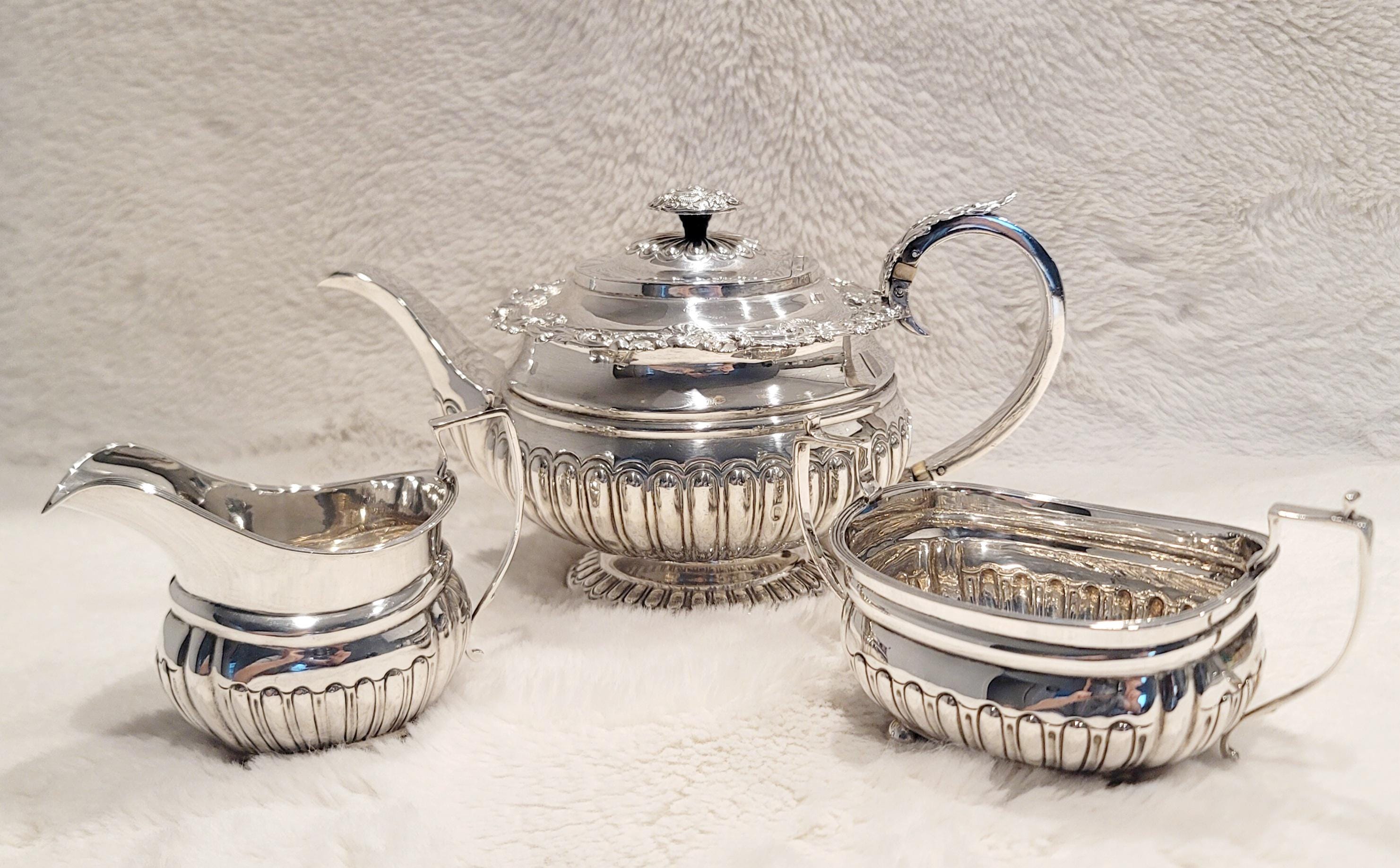 1798年ロンドンジョージアン様式スターリングシルバーティーポットと