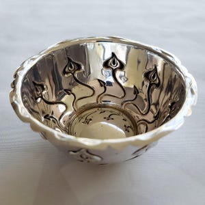 Art Nouveau Style Silver Plated Bowl by FBR Ltd | Made in England | Embossed Floral Design | 12.5cm Diameter No.DS048