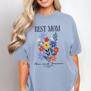 Regalo del día de la madre, la mejor camiseta para mamá, regalo para mamá, regalo de cumpleaños para mamá, camiseta con diseño floral para mamá, regalo del día de la madre, regalo boho para mamá, idea