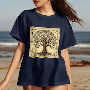 Maglietta vintage con albero della vita, maglietta retrò con carte da gioco e tarocchi, maglietta artistica con illustrazione della natura, maglietta con albero mistico spirituale, amante della natura