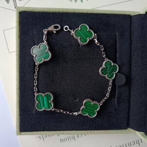 Van Cleef & Arpels Green Malachite Clover Alhambra Bracelet