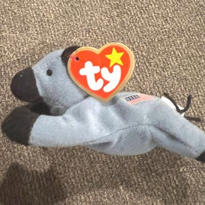 Brinquedo Ty Beanie Baby McDonald's de 1999, Lefty, o burro democrata