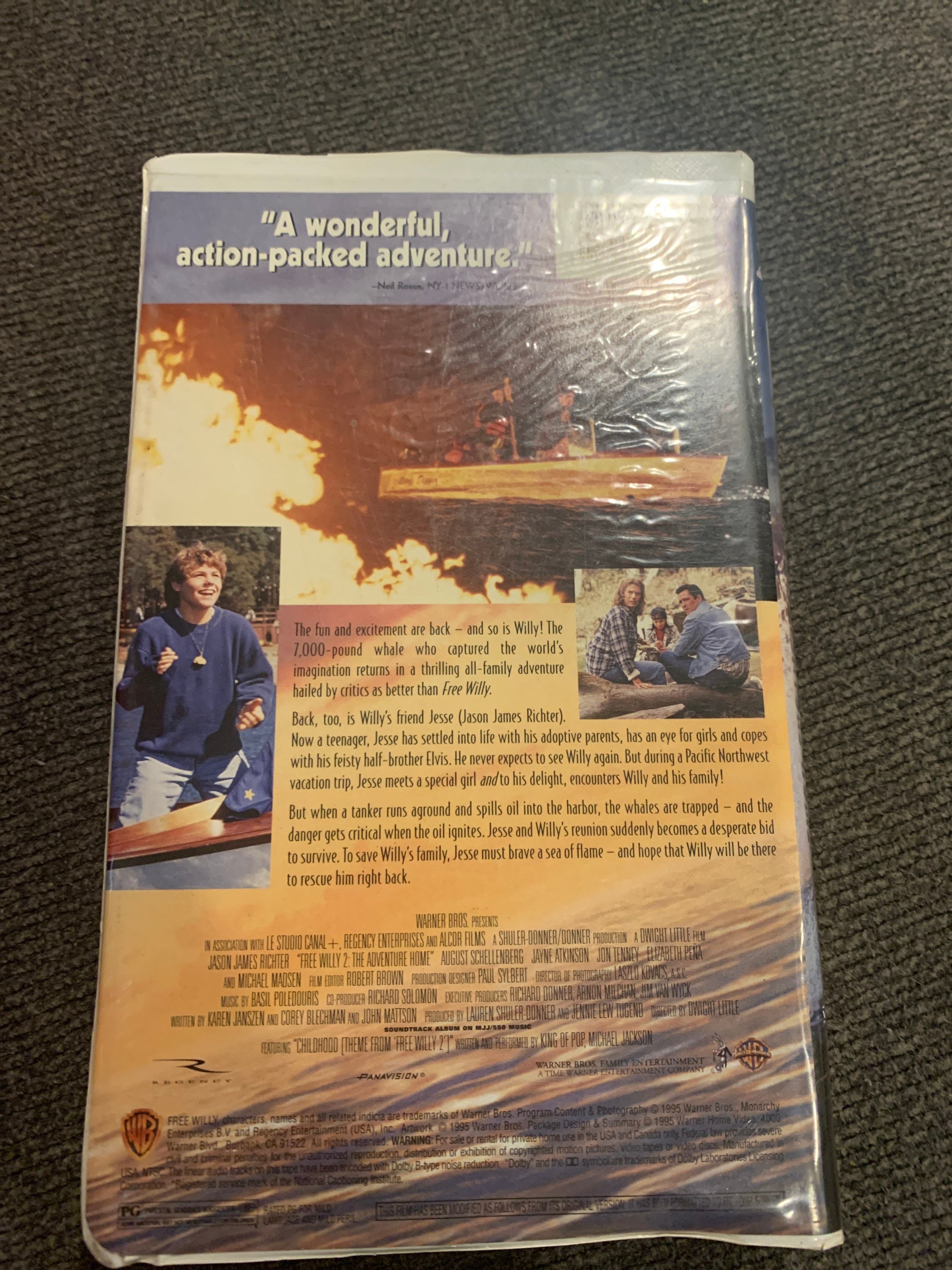 フリー・ウィリー2　新しい仲間　VHS　吹替版 フリー・ウィリー2 新しい仲間 VHS 吹替版 - メルカリ