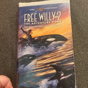 Warner Bros Free Willy 2 The Adventure Home VHS VCR Videotape