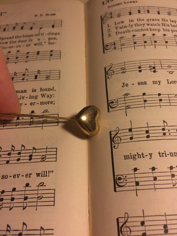 Vintage Golden Heart Pin Brooch - image 3