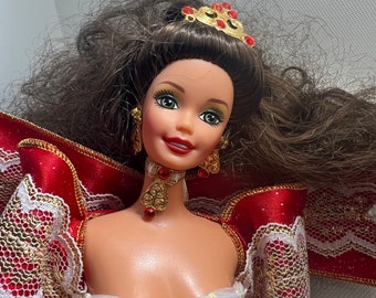 sachin and babi light blue dress Flashback: Happy Holidays barbie Part III (2011-2021) main image 1