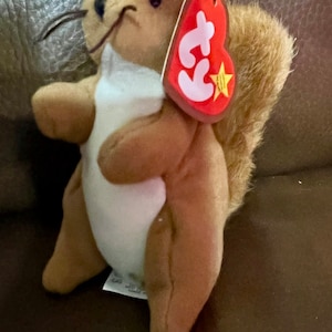 Nuts the Squirrel Ty Teenie Beanie Baby McDonalds Happy Meal Toy 1993
