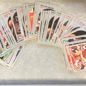 Lot von 61 NBA HOOPS Basketball Karten