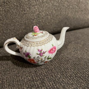 Miniature Tea Pot Tea Set