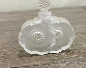 Lalique Deux Fleurs Vintage Perfume Bottle Double Flowers Frosted Glass