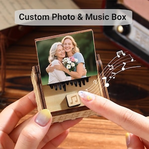 Custom Wooden Music Box with Custom Song and Picture,Couple Keepsake Record Box,Engraved Wooden Music Box,Anniversary Gifts,Wedding Gifts