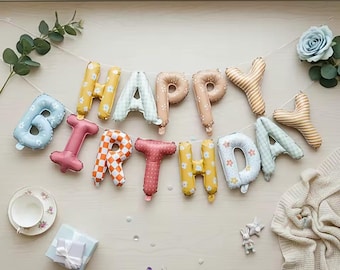Set di 13 palloncini a forma di lettere pastello con scritta "Happy Birthday" in stile macaron per decorazioni per feste.