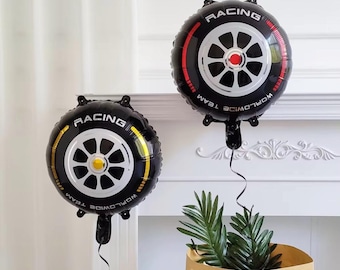 Set di palloncini a forma di auto da corsa: decorazioni per feste a tema corse