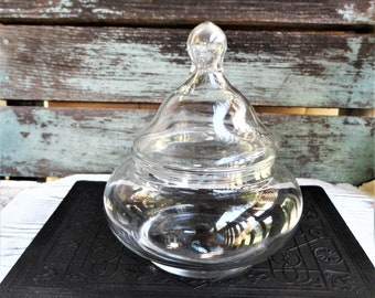 Vintage Glass Jar Clear Glass Round Apothecary Canister Large Knob Lid Mid Century Terrarium Clear Glass Mod Vanity Glassware Anchor Hocking