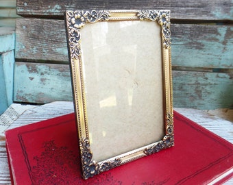 Vintage metal Picture Frame Ornate Mid Century Ormolu Filigree Metal Antique Gold Flowers Intercraft Photo Frame medallion 5x7 Frame