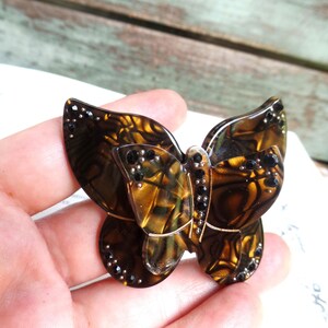 Vintage Tortoise Shell Lucite Butterfly Brooch With Black  display picture 2